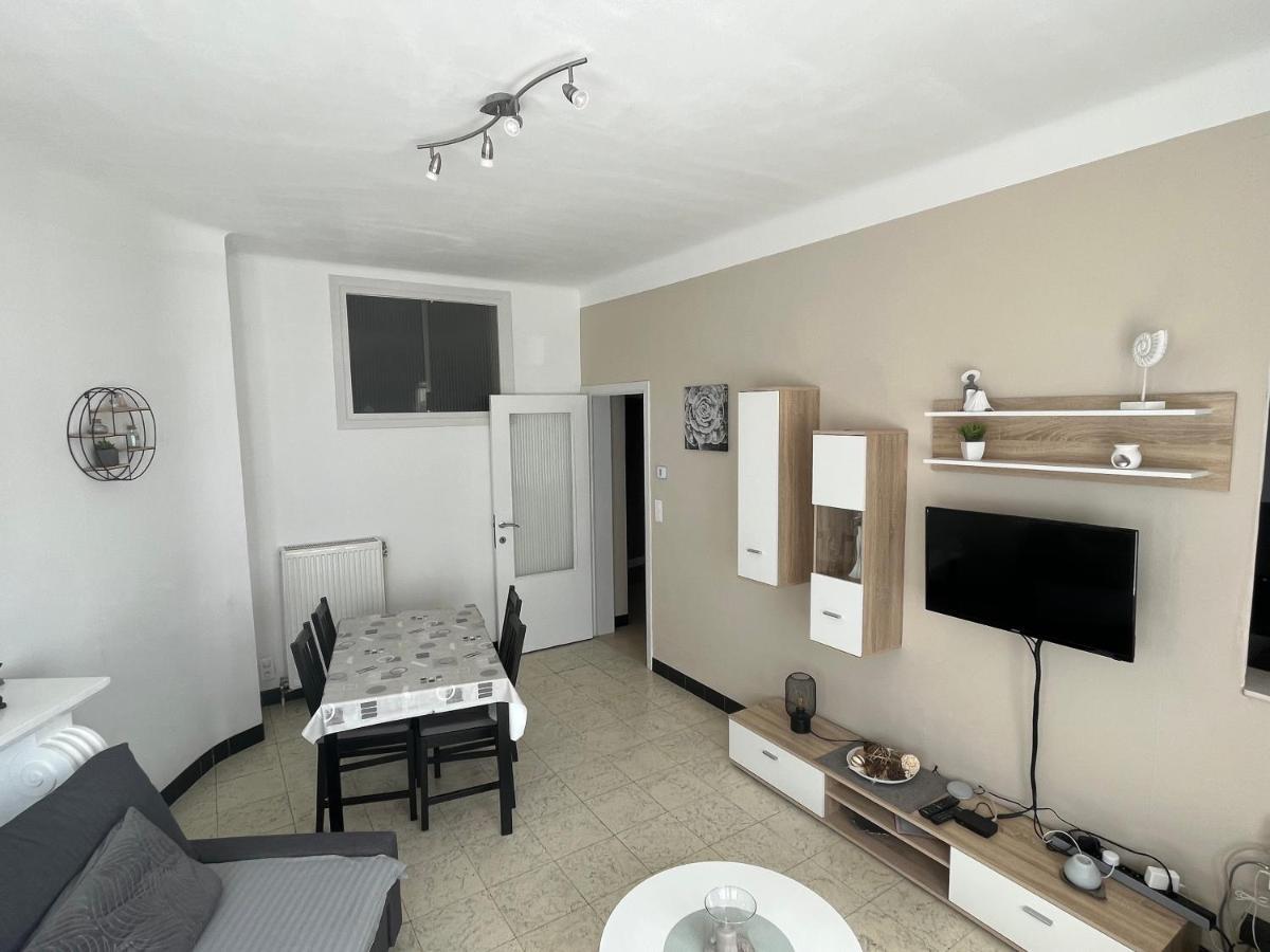 Appartement LE ROYAL. La Panne Extérieur photo