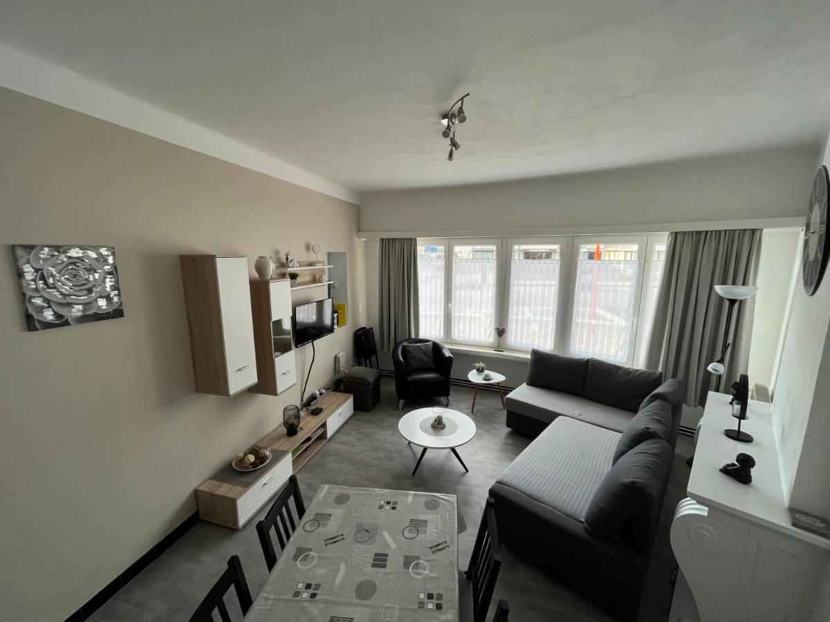 Appartement LE ROYAL. La Panne Extérieur photo